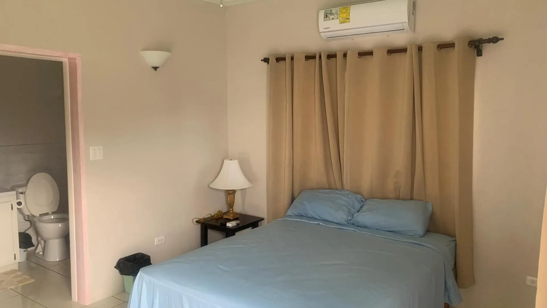 Sunset Chalet Apartment English Harbour Antigua/Barbuda